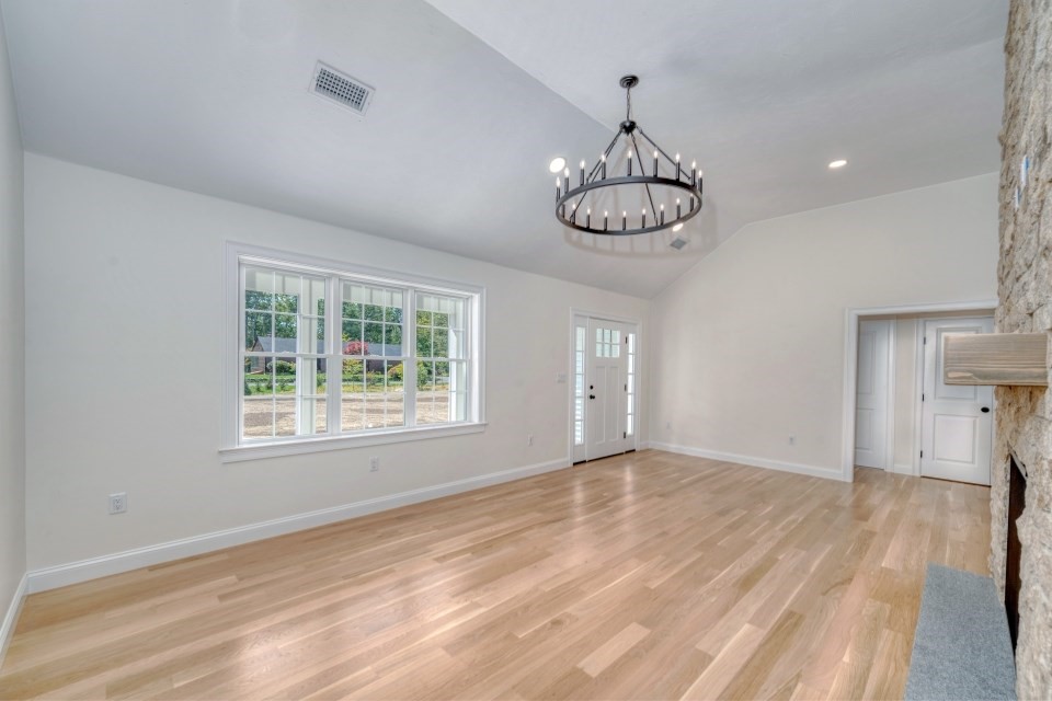 82 Tavern Way Hanson, MA 02341 - Photo 5 of 36