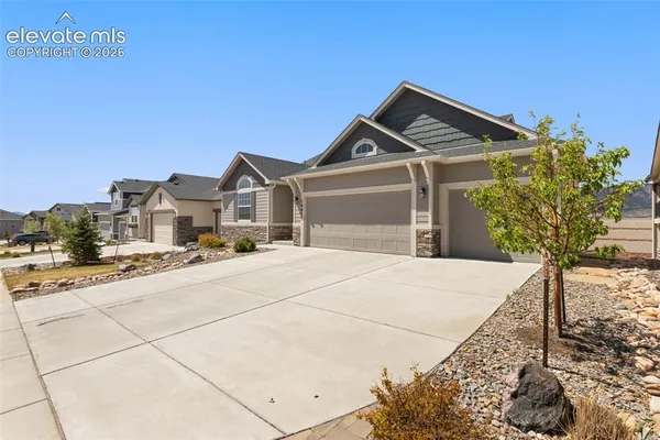 $719,900 | 16668 Hallmark Trail, Monument, CO 80132