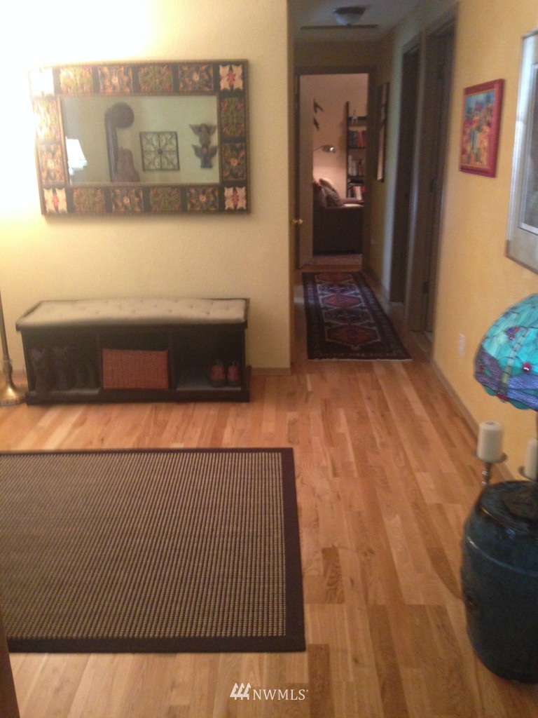 12626 Reo Road Southeast Rainier, WA 98576 - Photo 7 of 24 Gallery Image 7