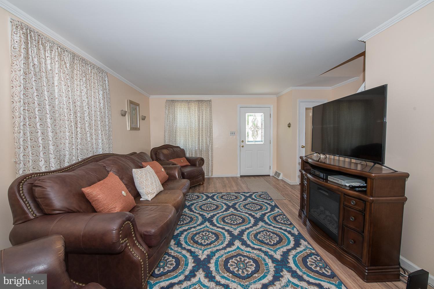 251 Lynn Road Ridley Park, PA 19078 - Photo 5 of 22 Gallery Image 5