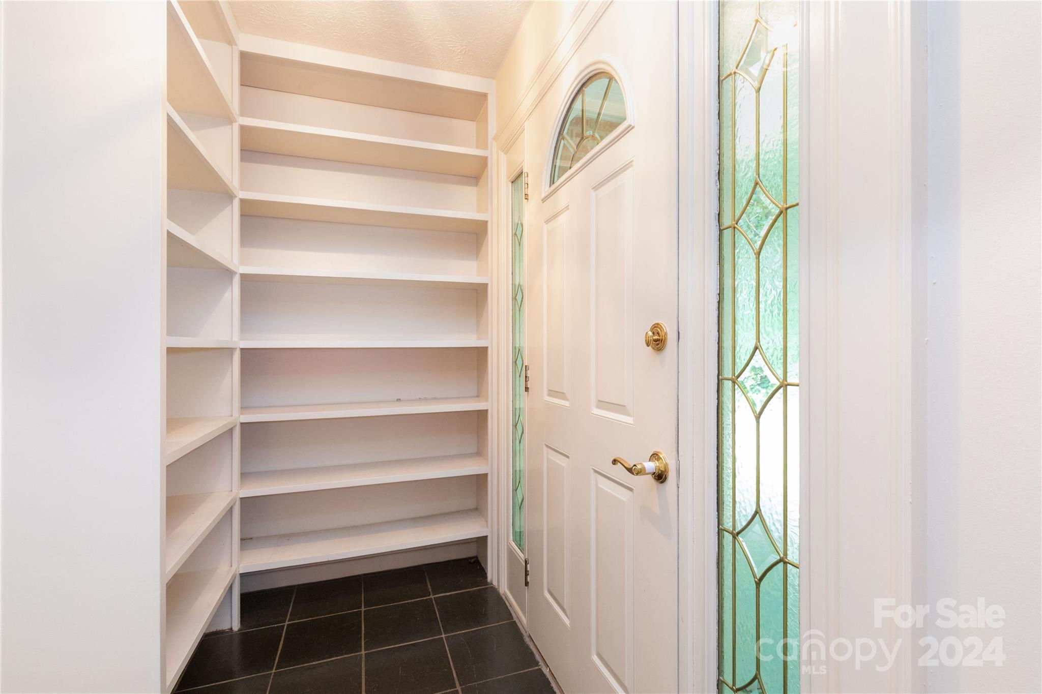 90 Fox Den Road Asheville, NC 28805 - Photo 4 of 40 Gallery Image 4