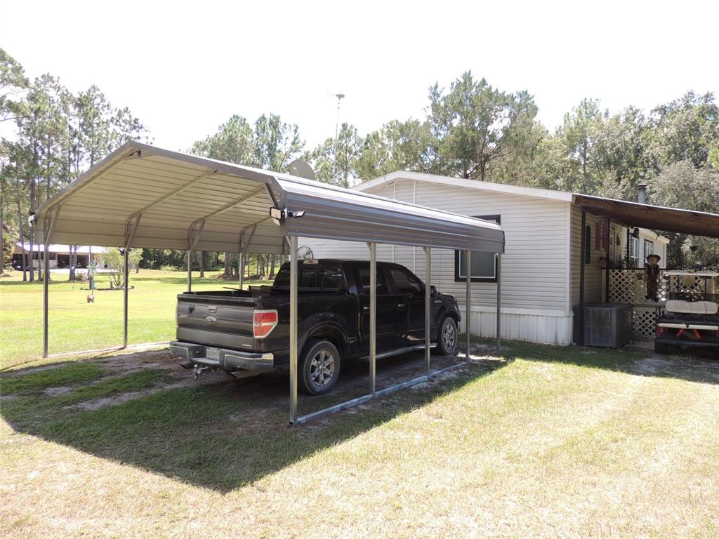 7050 Southeast Co Road 337 Morriston, FL 32668 - Photo 9 of 67