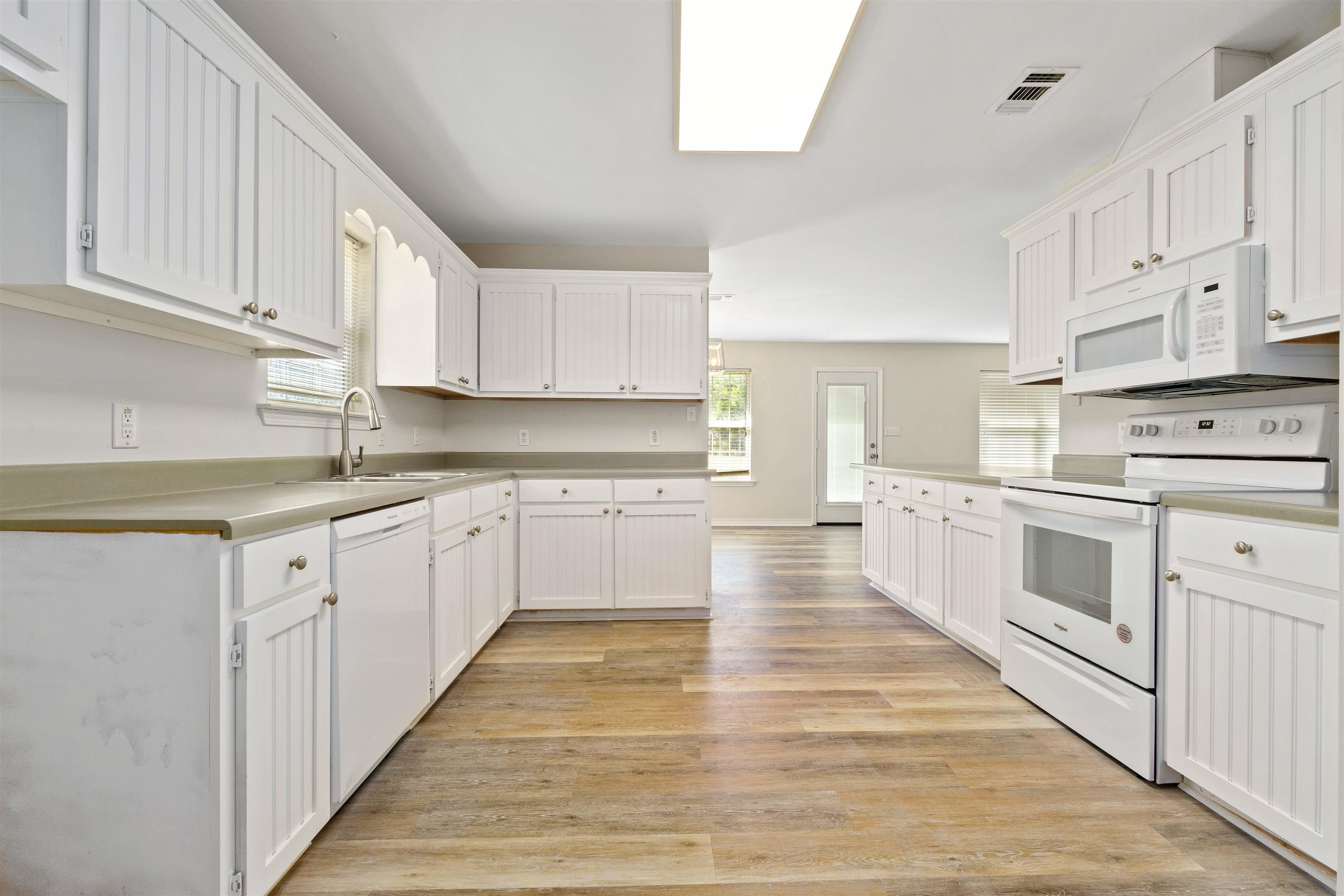 16242 Mcdowell Road Bay Minette, AL 36507 - Photo 8 of 28