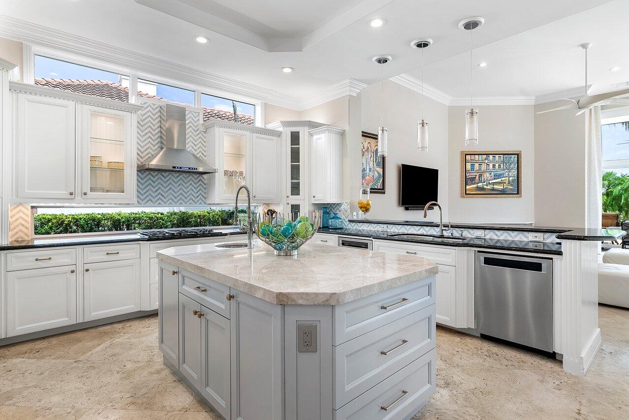 1430 Sabal Palm Drive Boca Raton, FL 33432 - Photo 15 of 62 kitchen