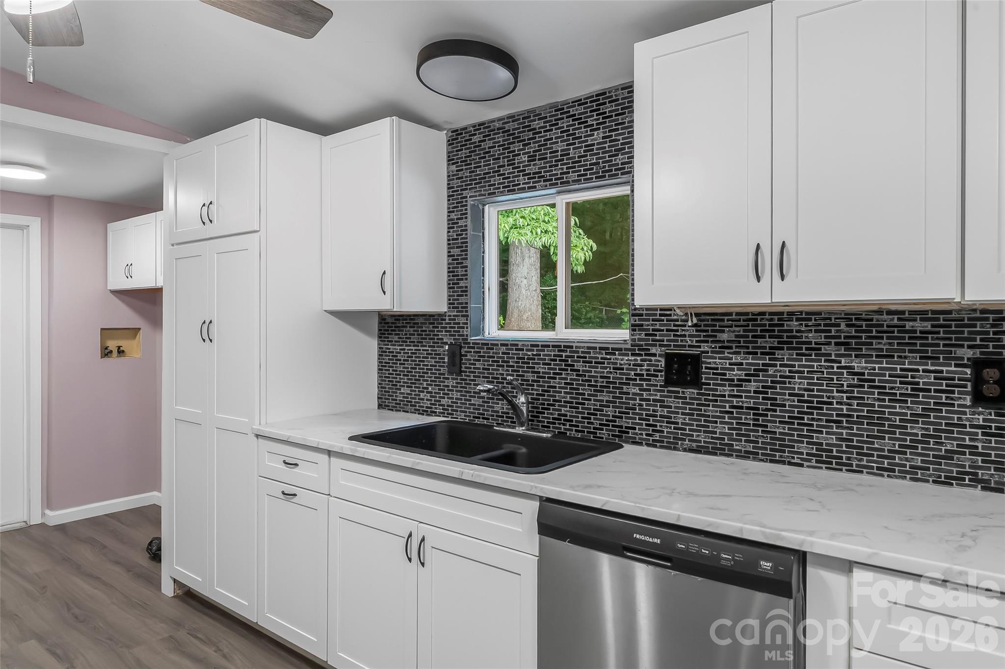 771 Hoppy Tom Hollow Road Marion, NC 28752 - Photo 11 of 26