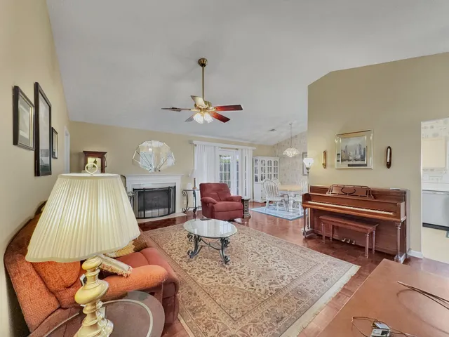 $299,900 | 314 Lake Chateau Drive, Hermitage, TN 37076