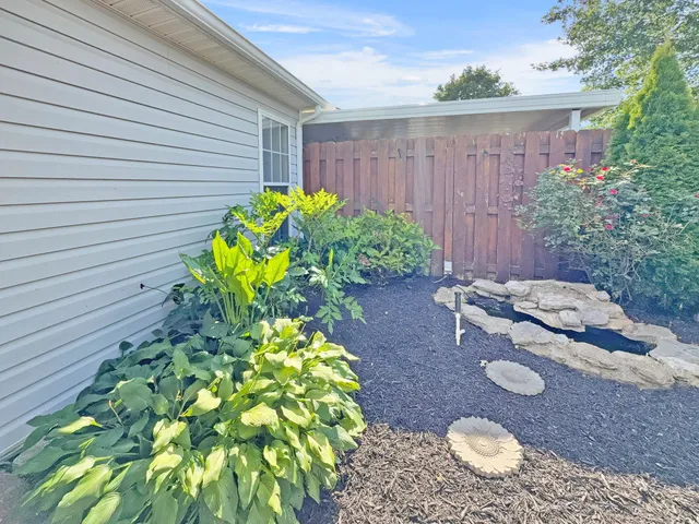 $299,900 | 314 Lake Chateau Drive, Hermitage, TN 37076