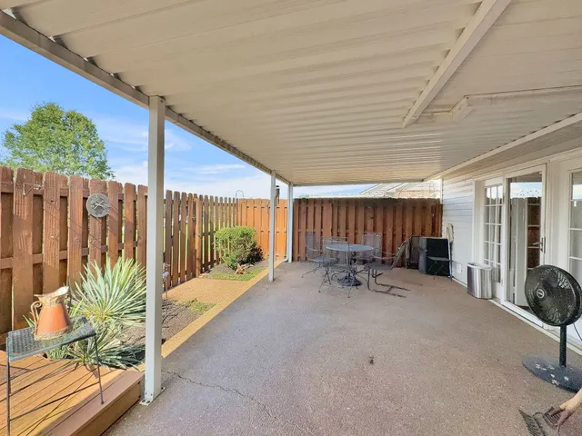 $299,900 | 314 Lake Chateau Drive, Hermitage, TN 37076