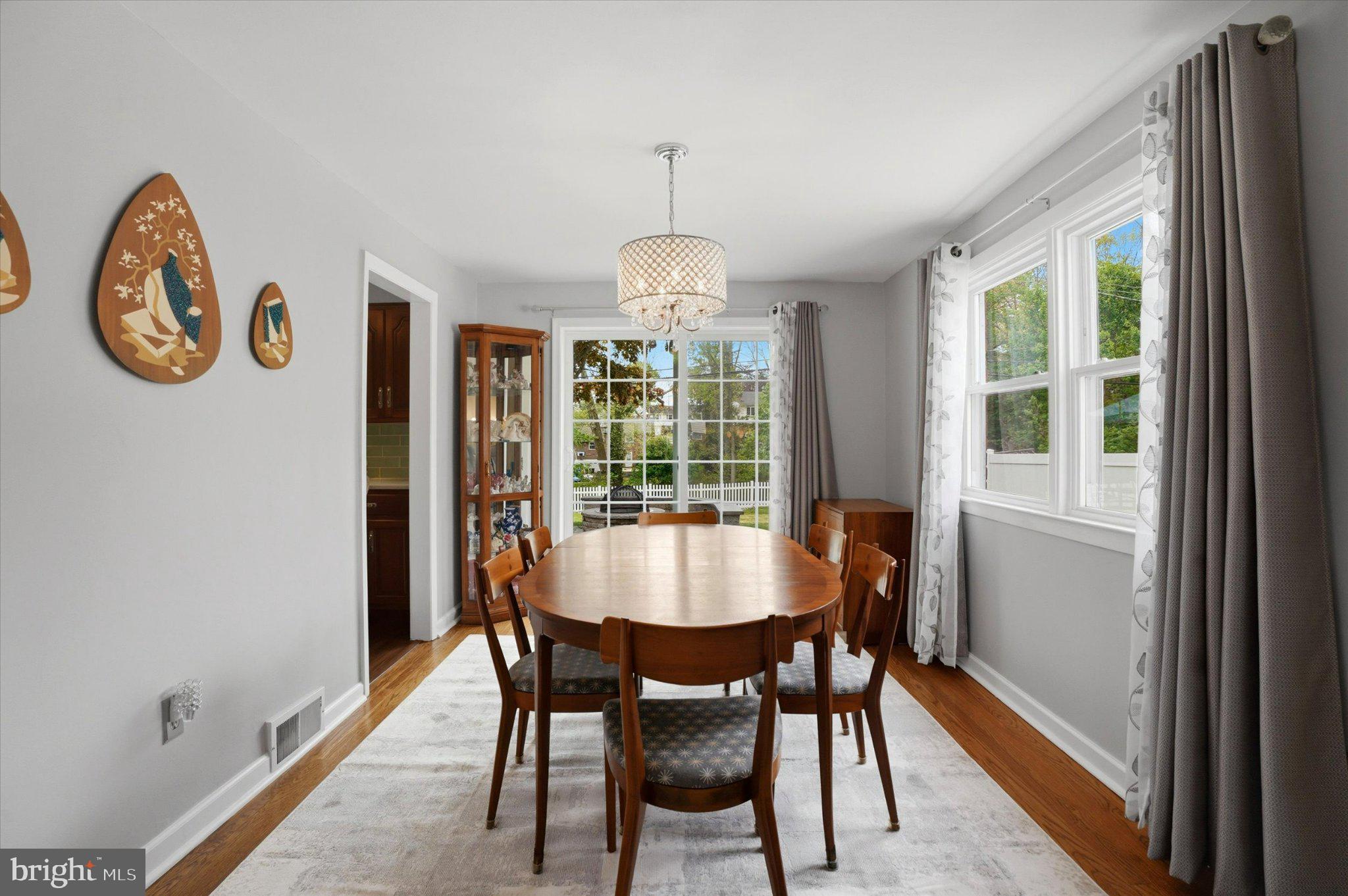 308 Lewis Road Springfield, PA 19064 - Photo 5 of 34 Bright dining space with natural light.