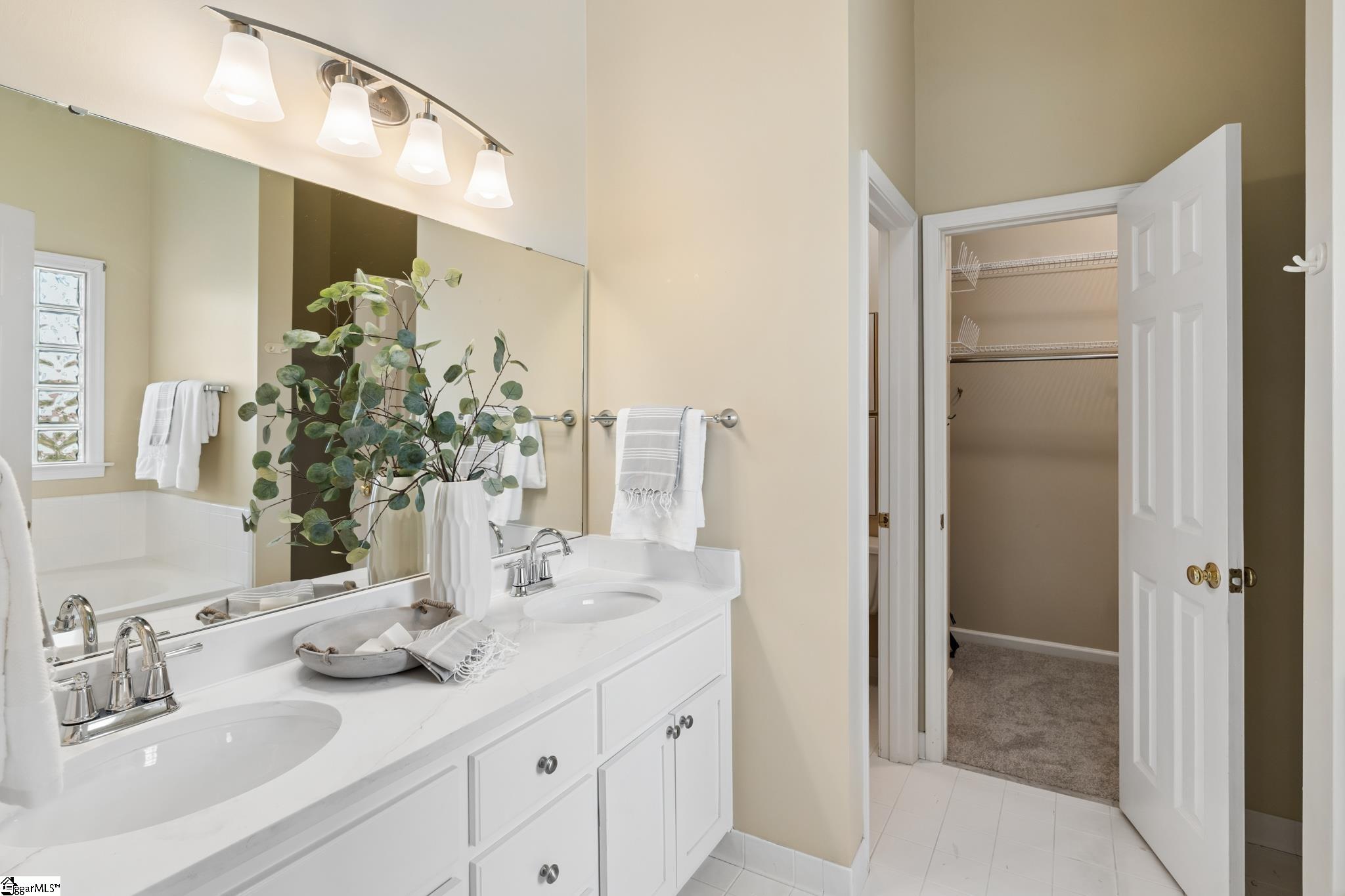 305 Wild Rice Drive Simpsonville, SC 29681 - Photo 16 of 32 Master Bath