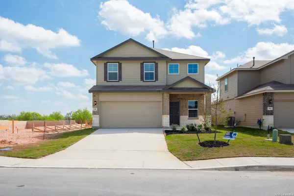 $2,600 | 398 American Robin Way, San Antonio, TX 78253