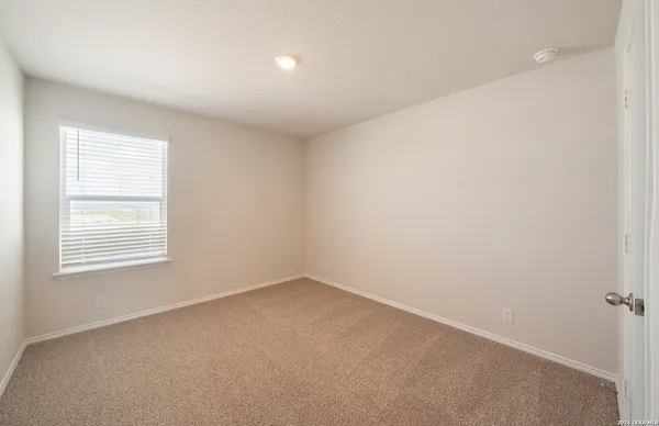 $2,600 | 398 American Robin Way, San Antonio, TX 78253