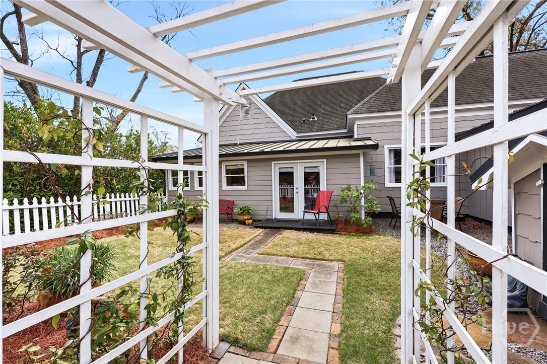 1481 Hodges Mill Road Watkinsville, GA 30677 - Photo 10 of 57 Trellis garden