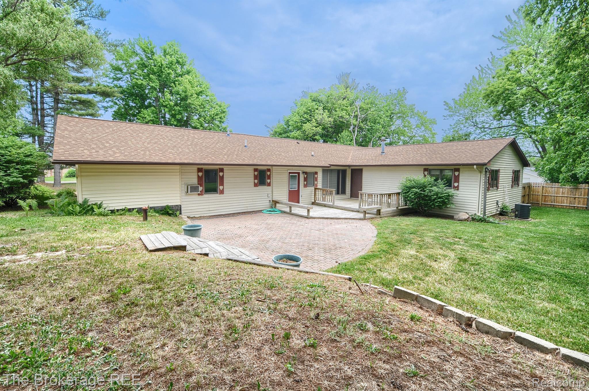 7395 North Lewis Road Mount Morris, MI 48458 - Photo 8 of 47 Gallery Image 8