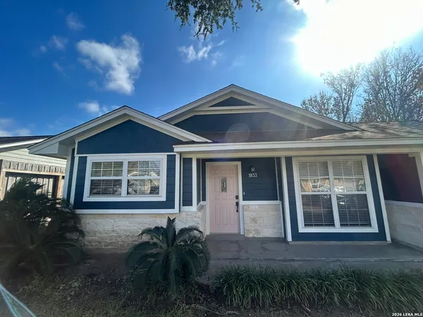 $229,000 | 1833 West Maple Drive, Orange, TX 77632