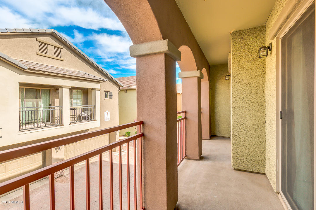 2150 East Bell Road, Unit 1005 Phoenix, AZ 85022 - Photo 23 of 29 Patio