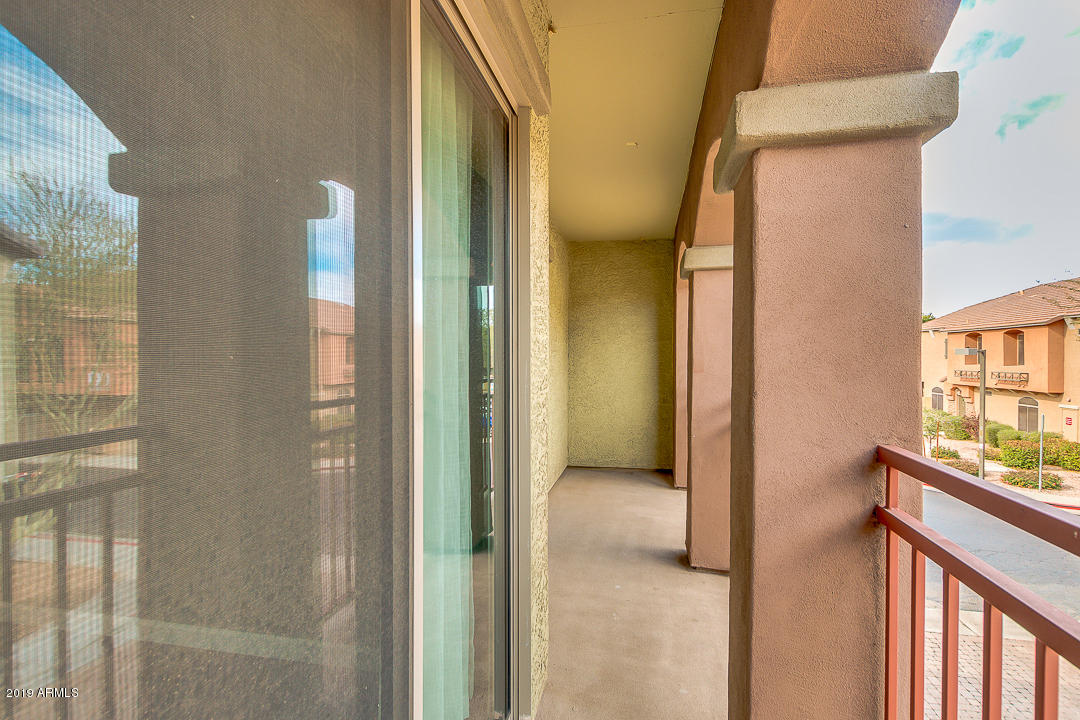 2150 East Bell Road, Unit 1005 Phoenix, AZ 85022 - Photo 24 of 29 Patio