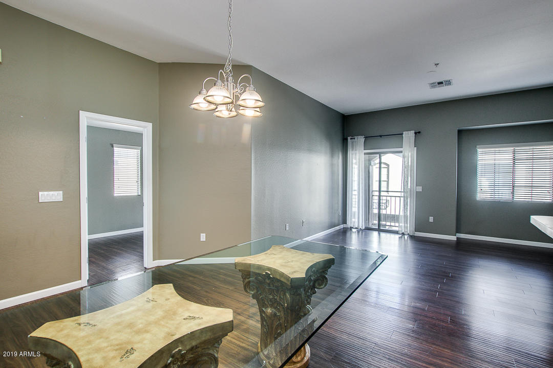 2150 East Bell Road, Unit 1005 Phoenix, AZ 85022 - Photo 8 of 29 Great Room