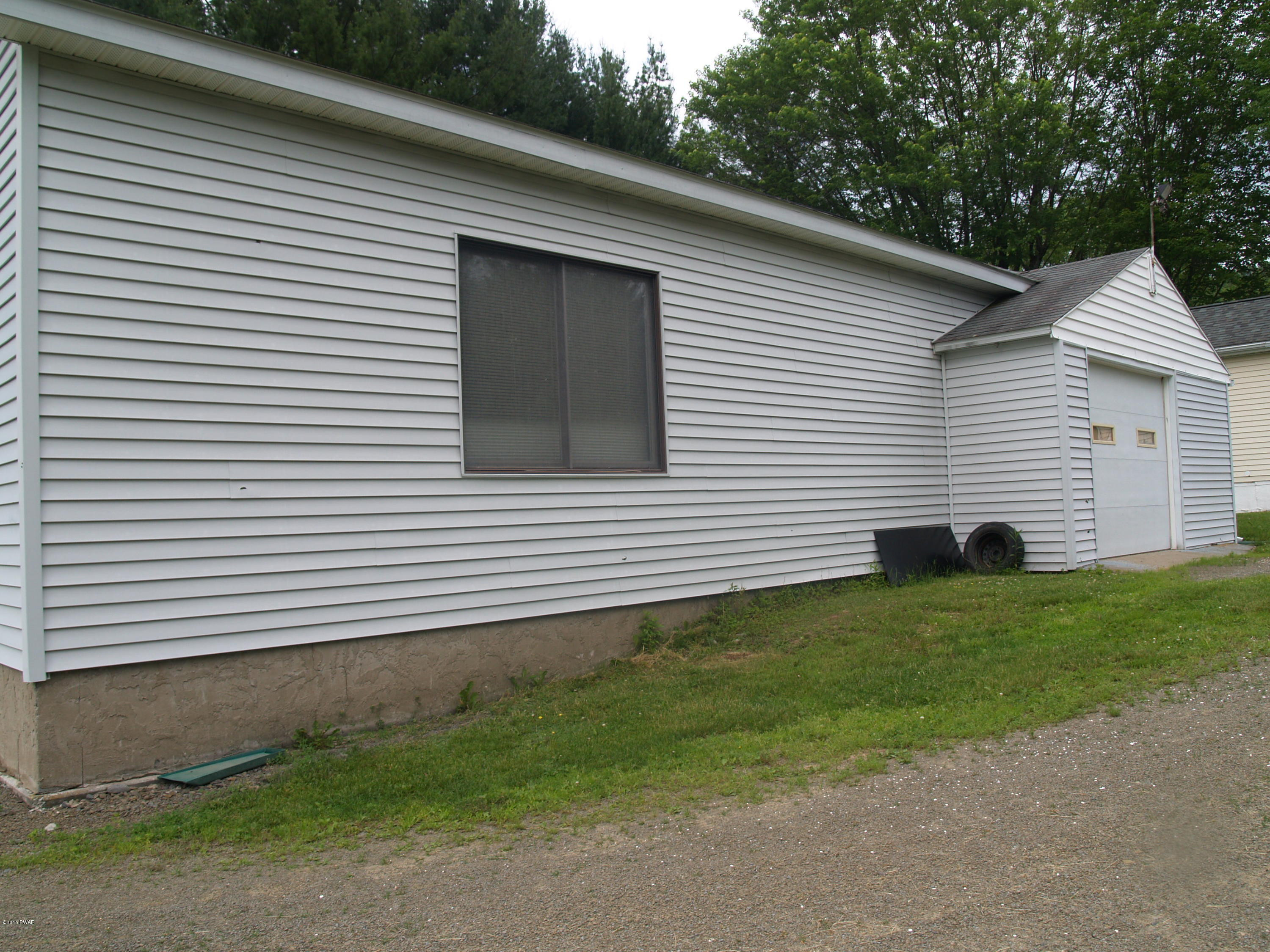 123 Parry Road Moscow, PA 18444 - Photo 4 of 17