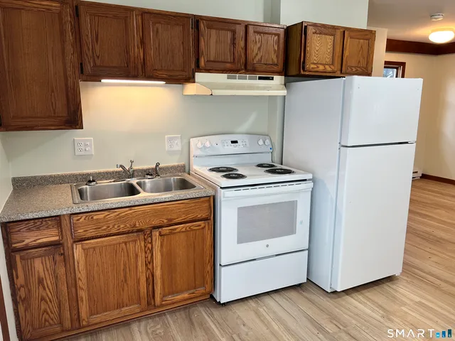 $1,400 | 227 Danbury Road, Unit D, New Milford, CT 06776