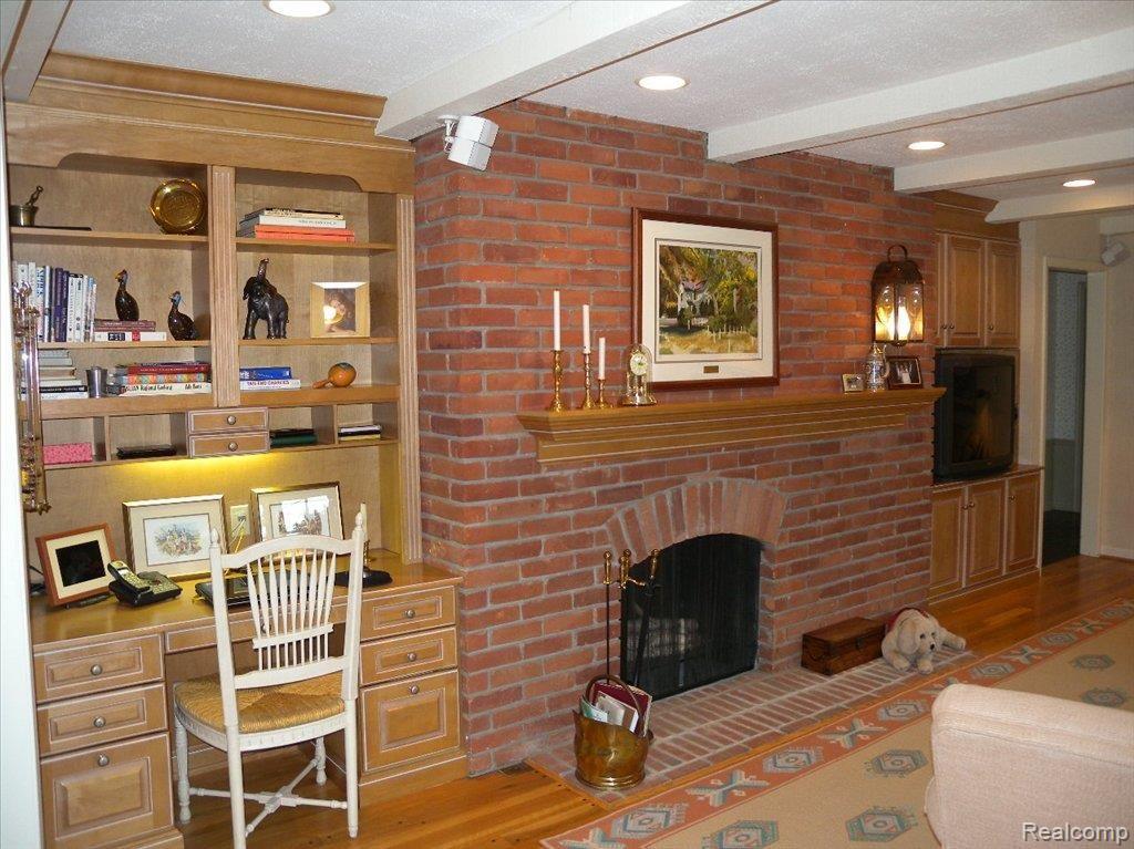 620 South Oxford Road Grosse Pointe, MI 48236 - Photo 7 of 12 Family Room