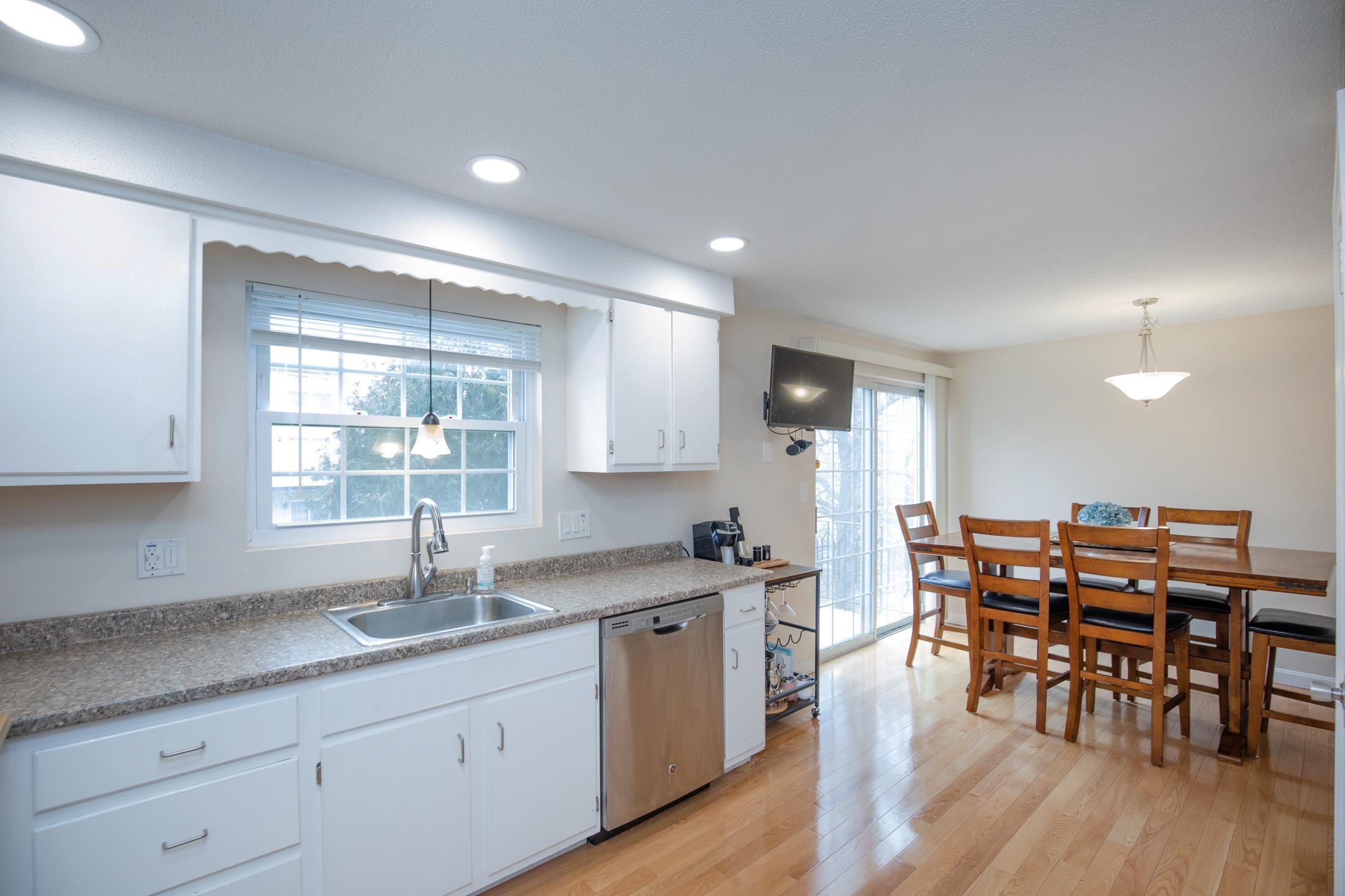 96 East Ridge Road, Unit 96 Merrimack, NH 03054 - Photo 4 of 17