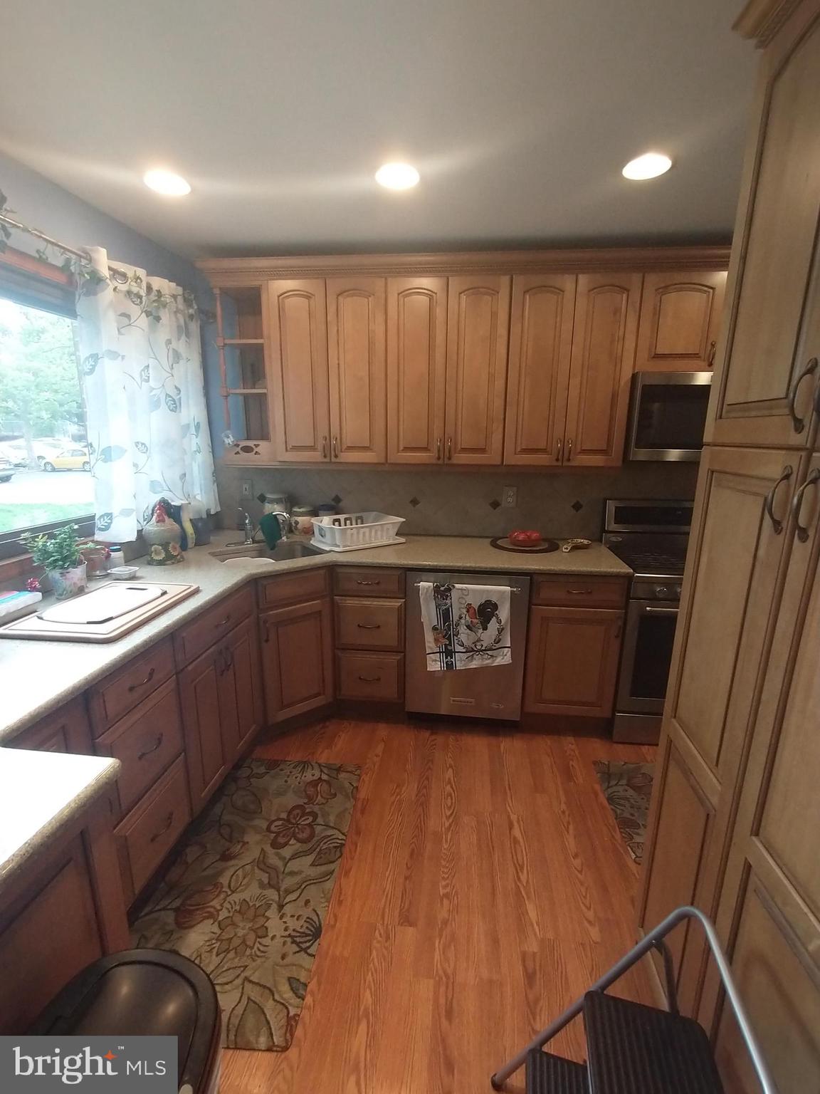 462 Fairfield Road East Windsor, NJ 08520 - Photo 10 of 30 Gallery Image 10