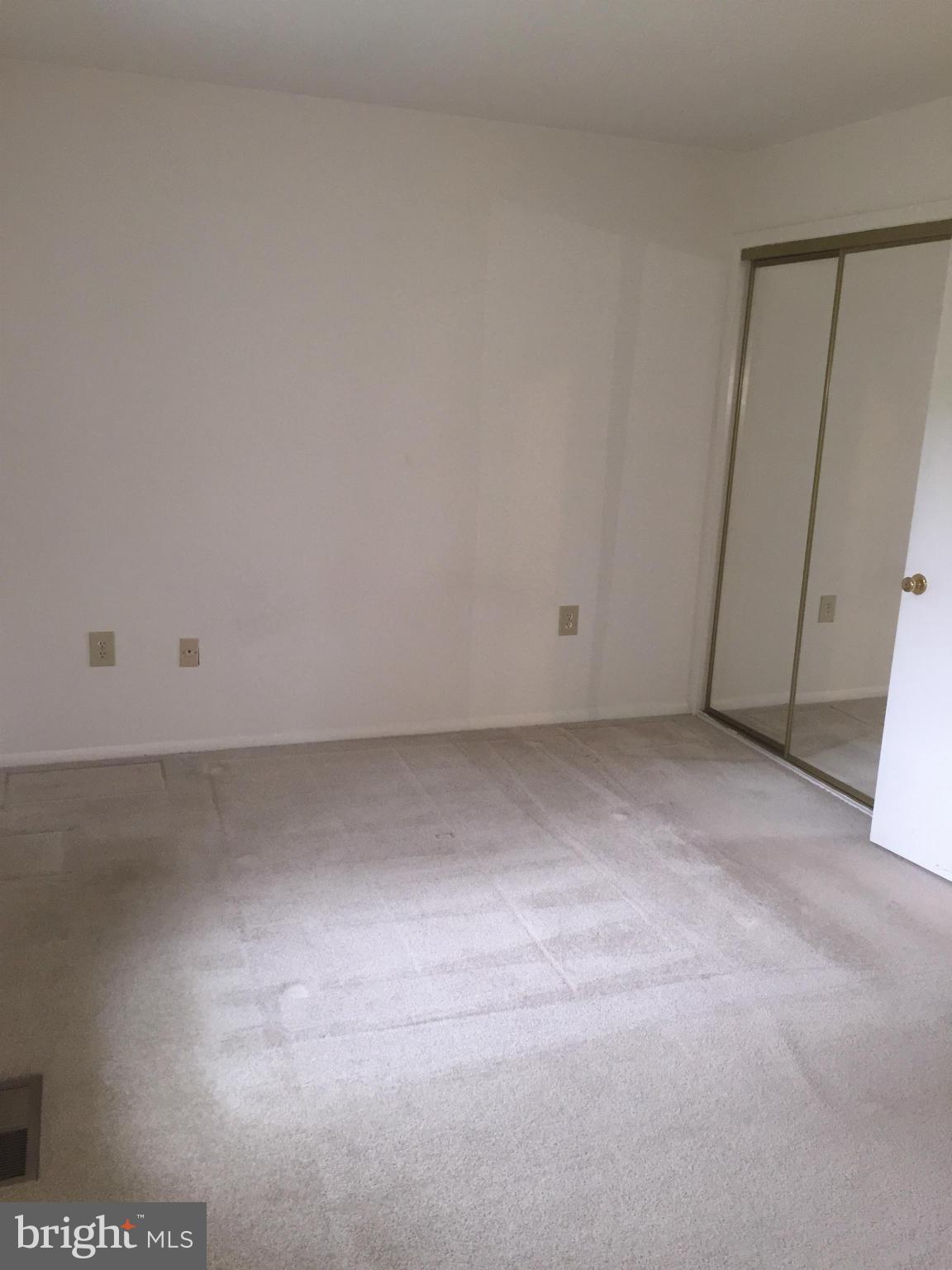 24129 Welsh Road Gaithersburg, MD 20882 - Photo 11 of 23 Bedroom (Master)