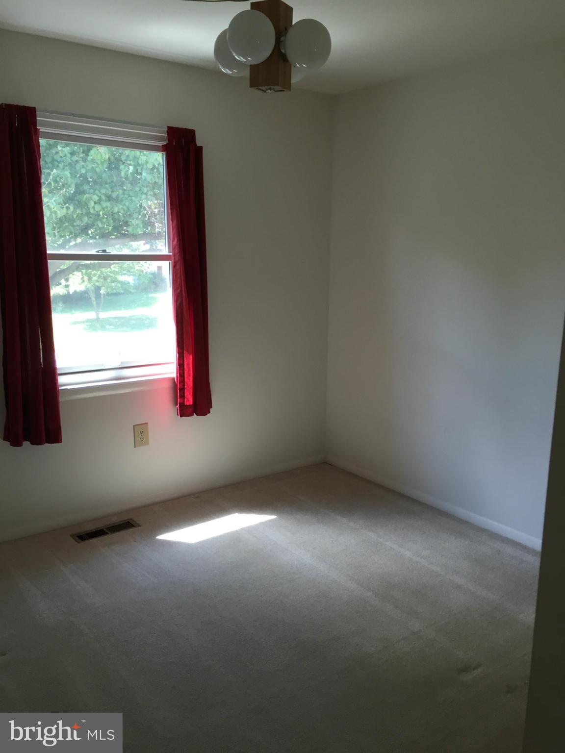 24129 Welsh Road Gaithersburg, MD 20882 - Photo 13 of 23 Bedroom 2