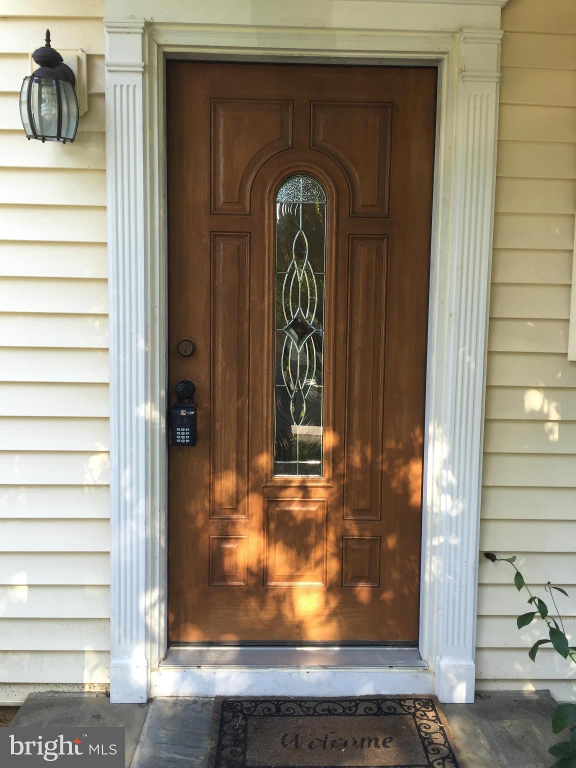 24129 Welsh Road Gaithersburg, MD 20882 - Photo 23 of 23 Exterior (Front)