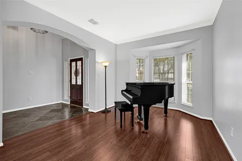 $365,000 | 12902 Chalfield Circle, Houston, TX 77044