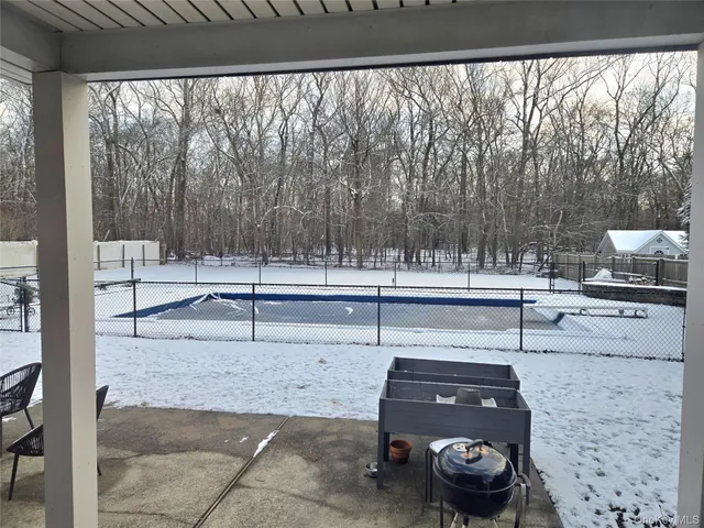 $675,000 | 22 Rustic Road, Yaphank, NY 11980