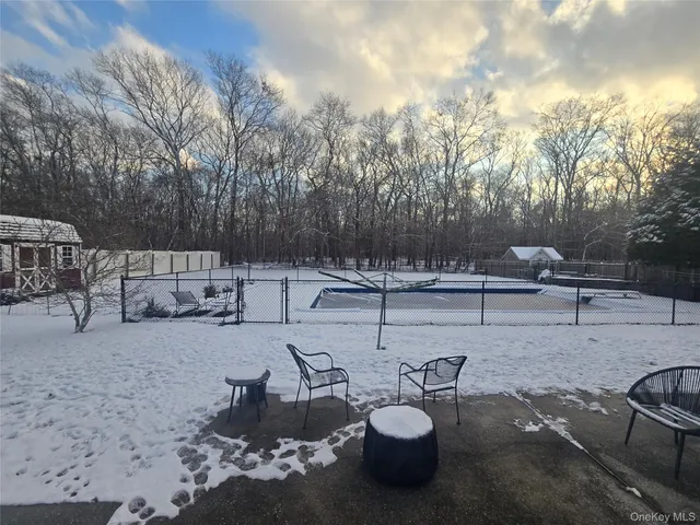 $675,000 | 22 Rustic Road, Yaphank, NY 11980