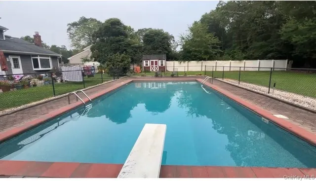 $675,000 | 22 Rustic Road, Yaphank, NY 11980