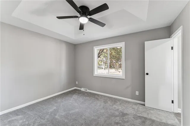 $344,999 | 14204 West 63rd Street, Shawnee, KS 66216