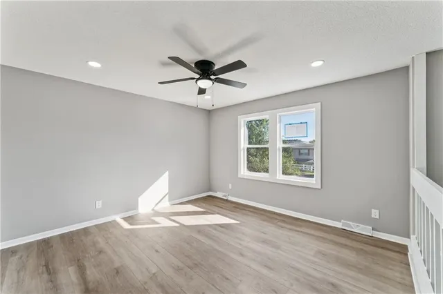 $344,999 | 14204 West 63rd Street, Shawnee, KS 66216