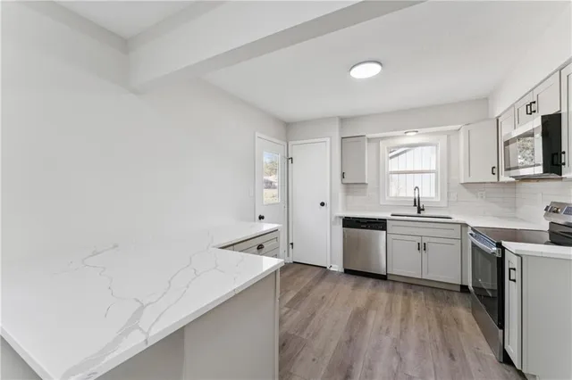 $344,999 | 14204 West 63rd Street, Shawnee, KS 66216