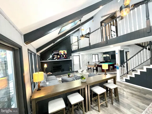 $1,199,000 | 285 Lake Shore Drive, Oakland, MD 21550