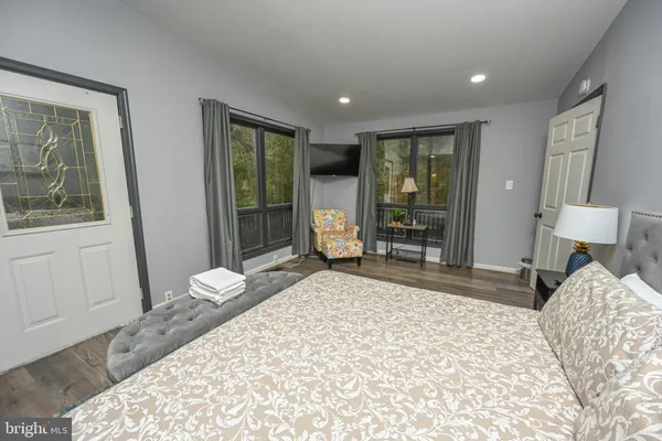 $1,149,800 | 285 Lake Shore Drive, Oakland, MD 21550