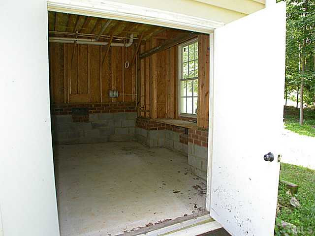 8665 Barrett Ridge Road Wake Forest, NC 27587 - Photo 23 of 25 Crawlspace Workshop