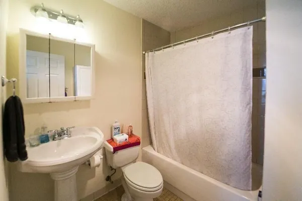 $3,800 | 44 Washington Street, Unit 701, Brookline, MA 02445