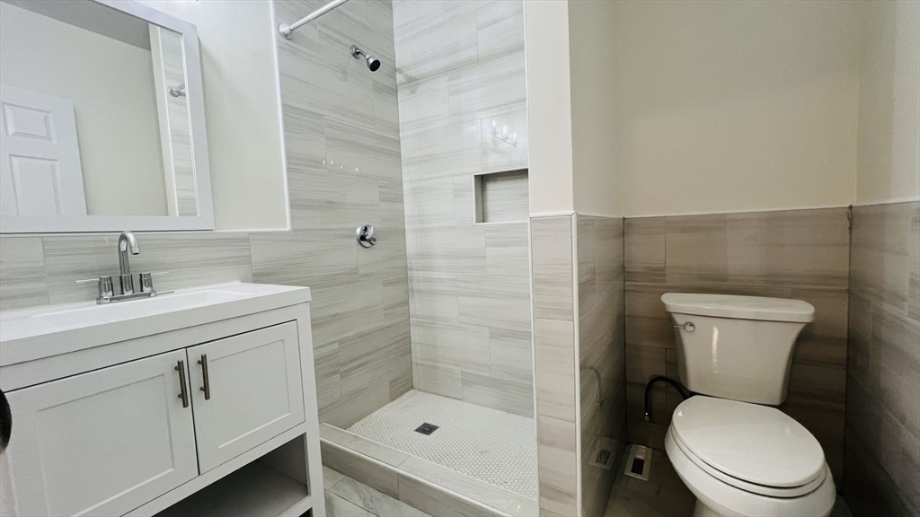 206 Winchester Street, Unit 206 Brookline, MA 02446 - Photo 10 of 14