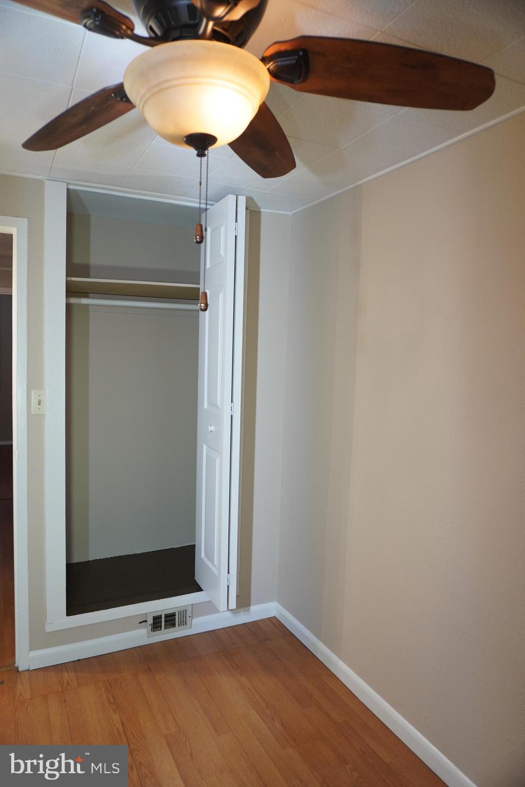 7956 Eastdale Road Baltimore, MD 21224 - Photo 28 of 34