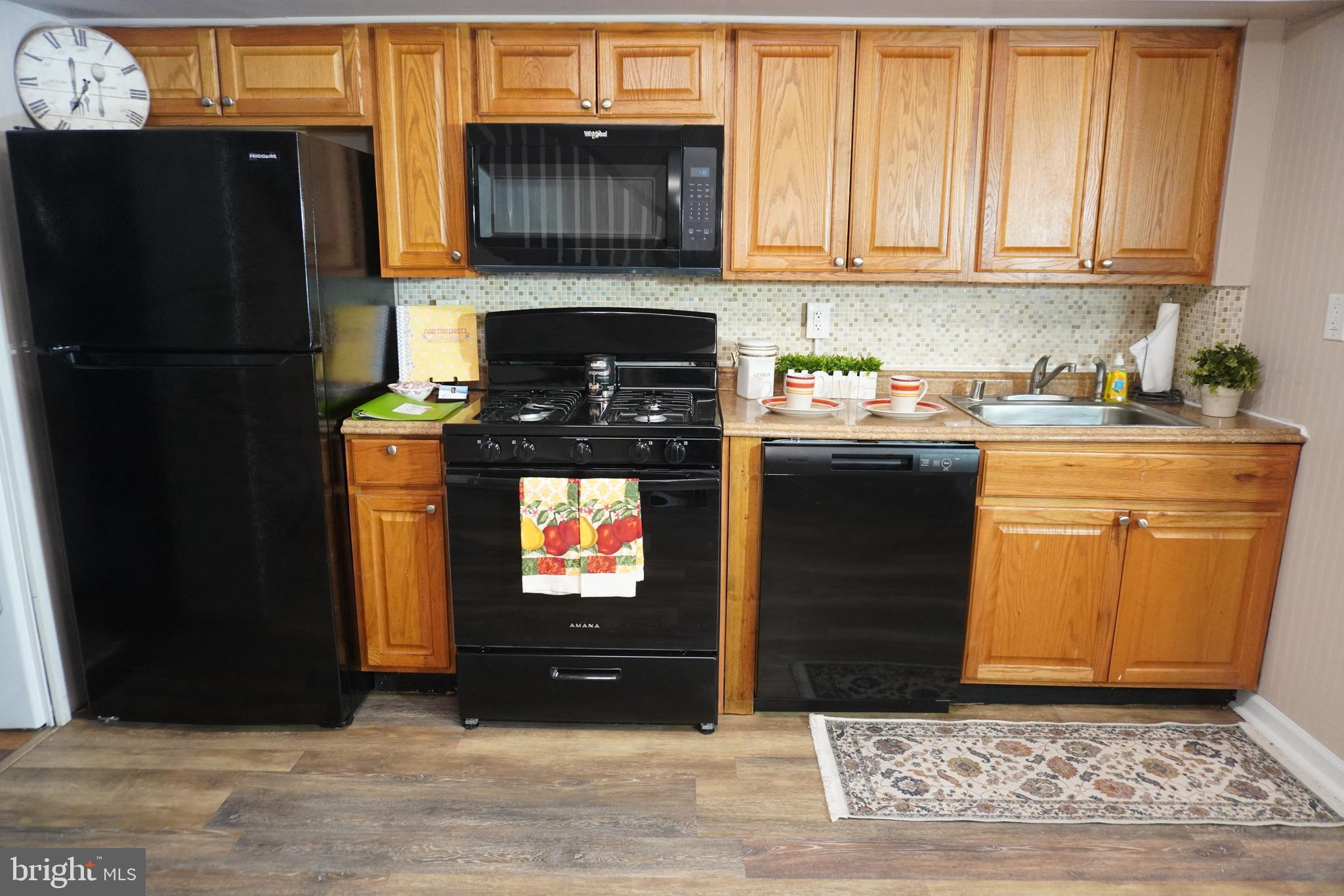 7956 Eastdale Road Baltimore, MD 21224 - Photo 8 of 34