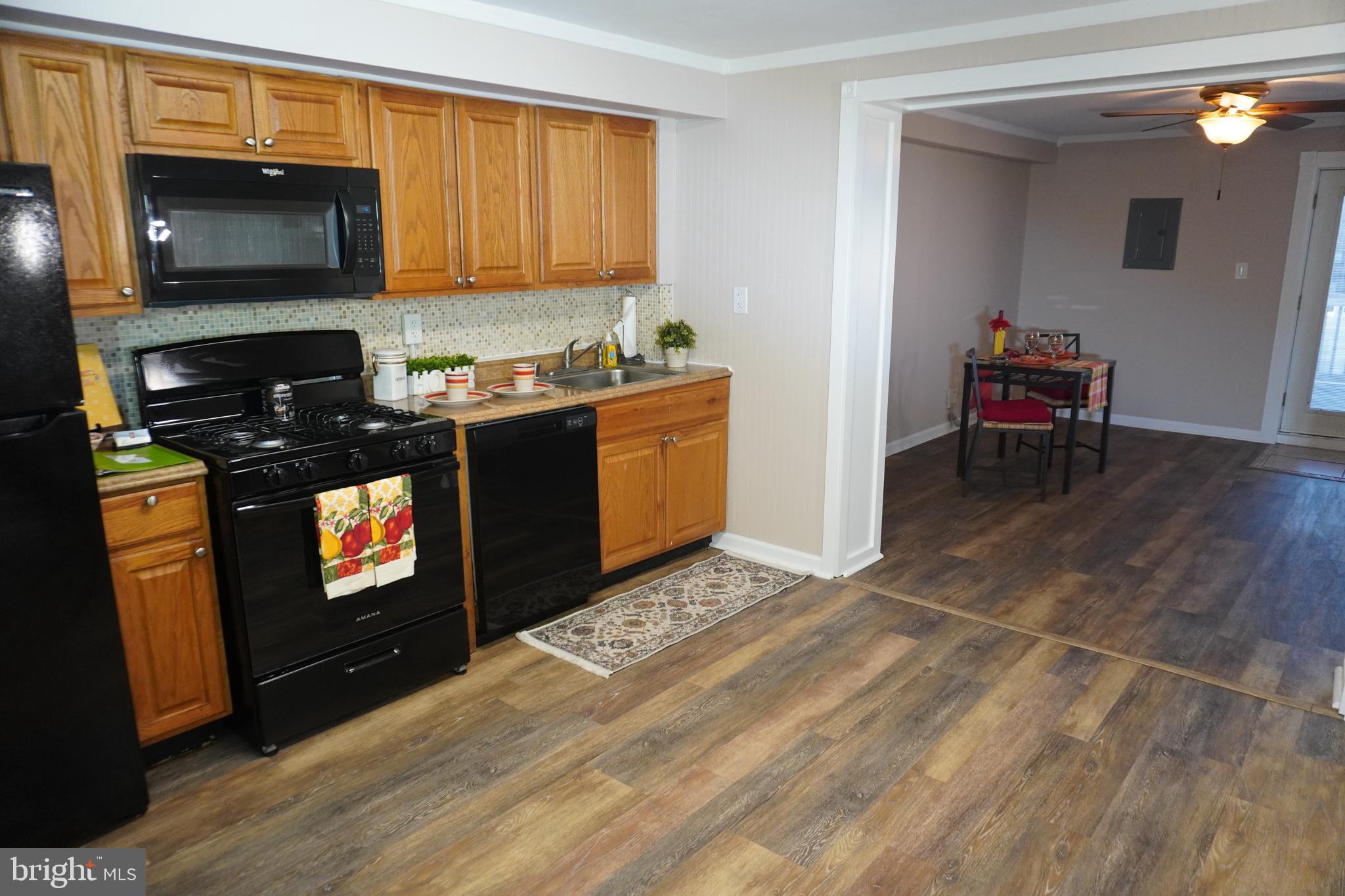 7956 Eastdale Road Baltimore, MD 21224 - Photo 9 of 34