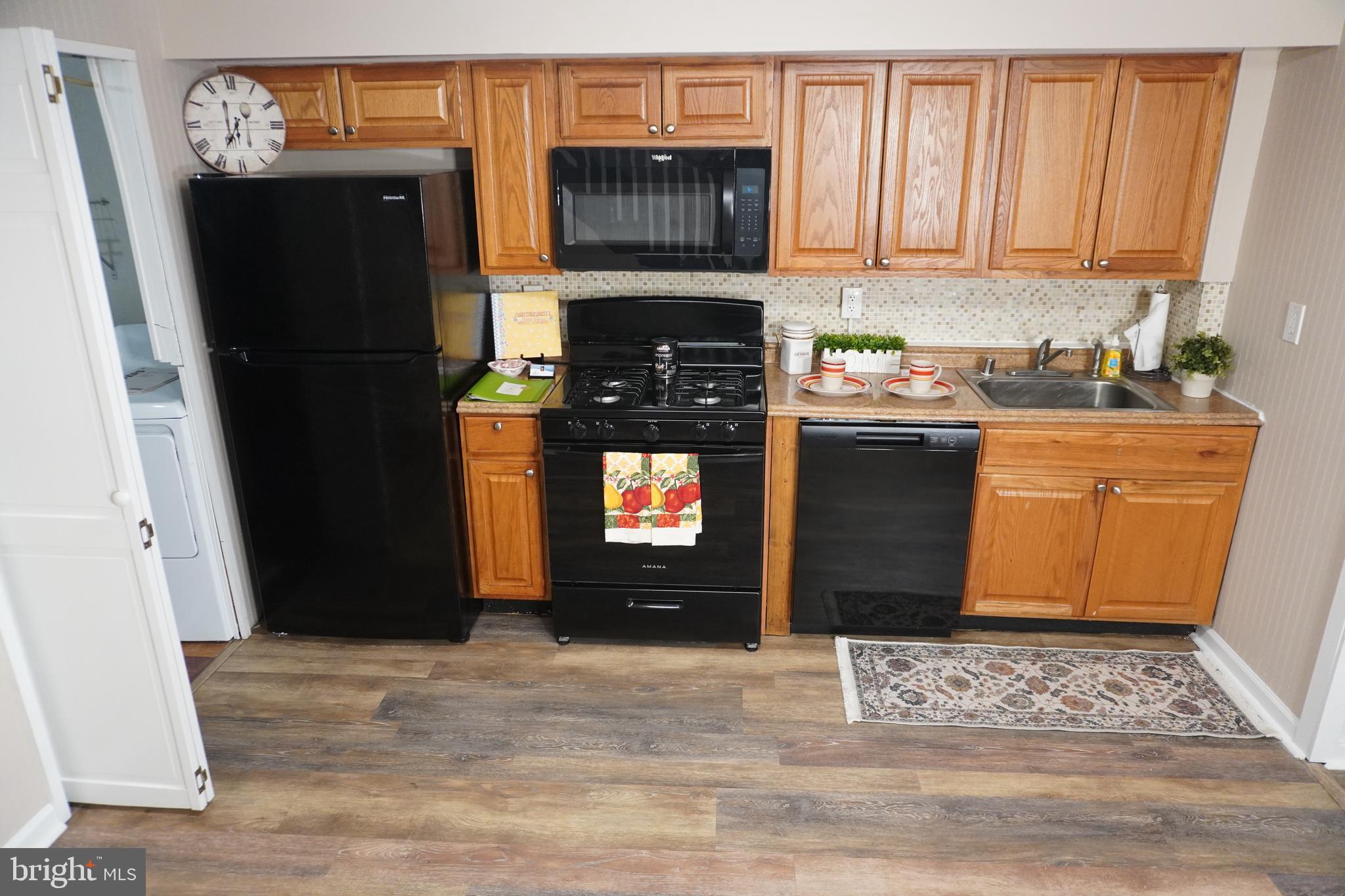 7956 Eastdale Road Baltimore, MD 21224 - Photo 10 of 34