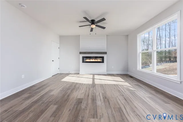 $724,900 | 28 Stagecoach Road, Fredericksburg, VA 22405