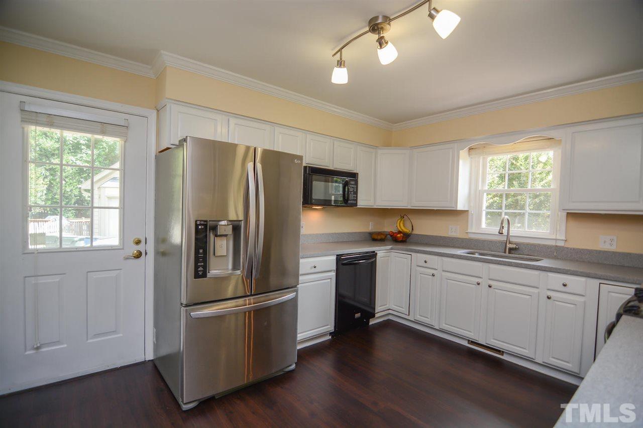 2004 Bason Court Raleigh, NC 27609 - Photo 10 of 25