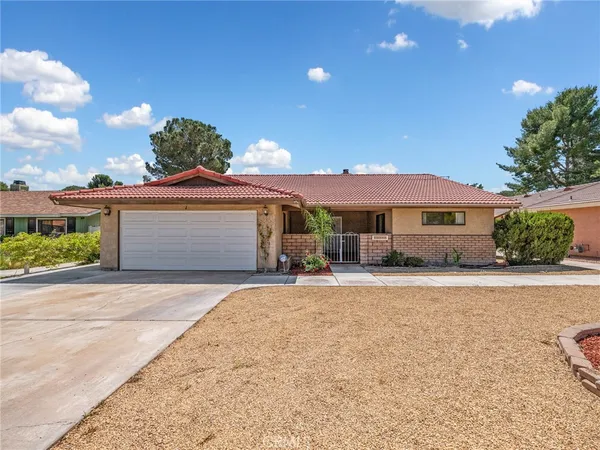 $335,000 | 15163 Tournament Drive, Helendale, CA 92342