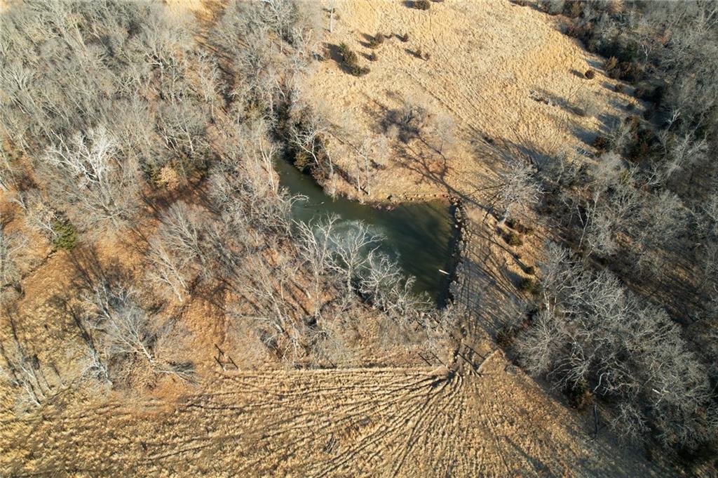 198th Road Holton, KS 66436 - Photo 2 of 81